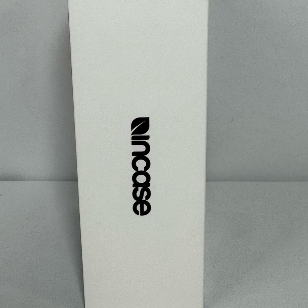 Incase Bluetooth Mouse - Black - Picture 4 of 6